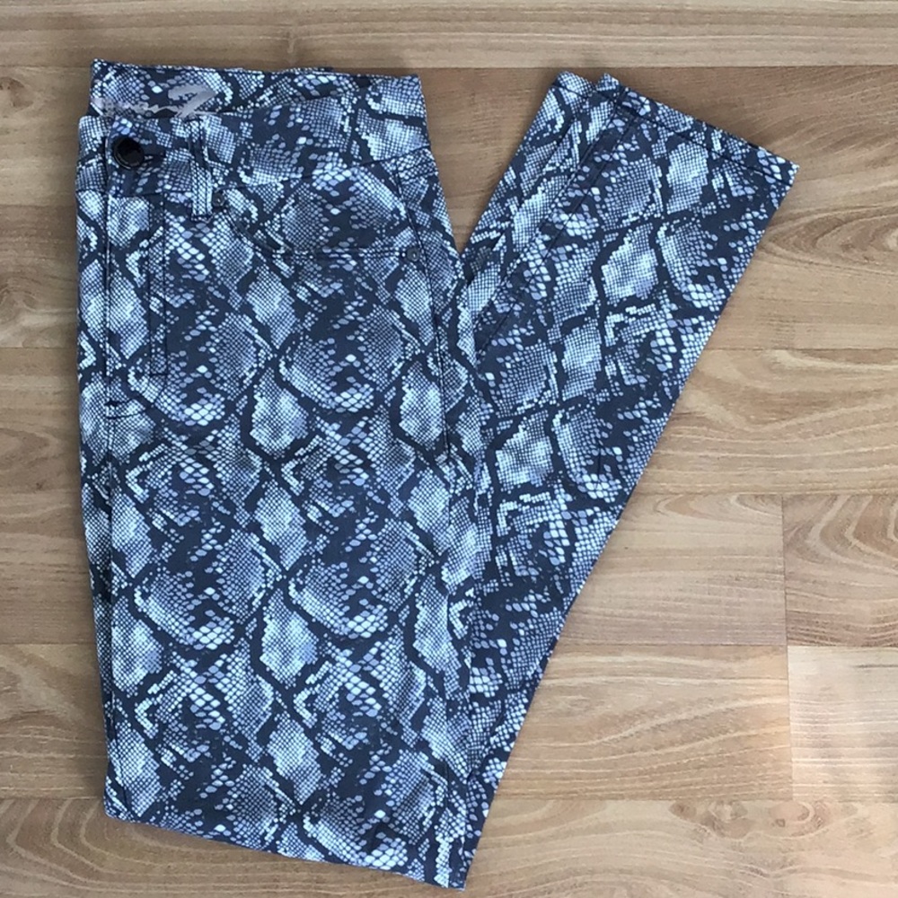 Seven7 Slim fit Pants for Women